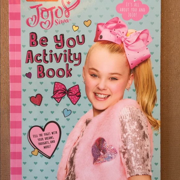 JoJo Siwa Makeup and Book Set - Picture 8 of 9